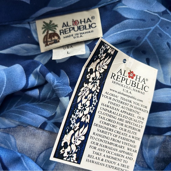 Aloha Republic Short Sleeve Blue Hawaiian Print Button Down Size Large Shirt. - Picture 6 of 8